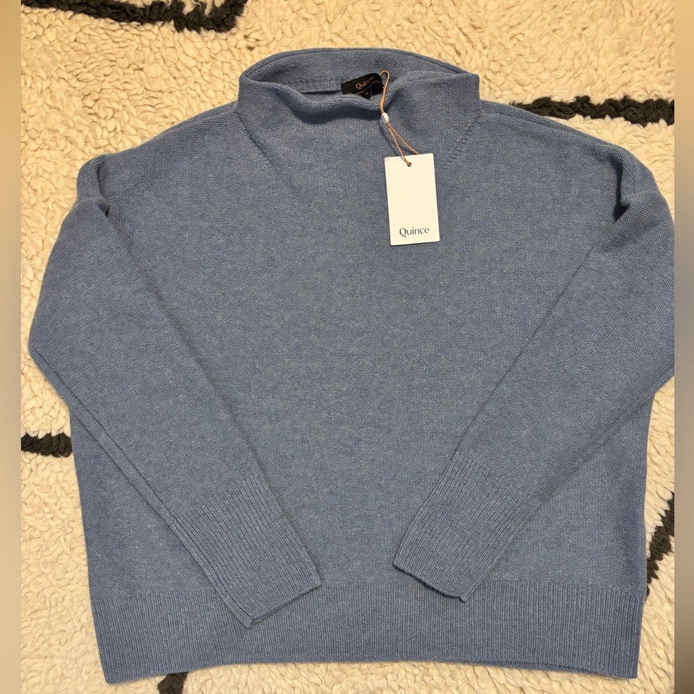 Quince Mongolian Cashmere Funnel Neck Sweater | size M